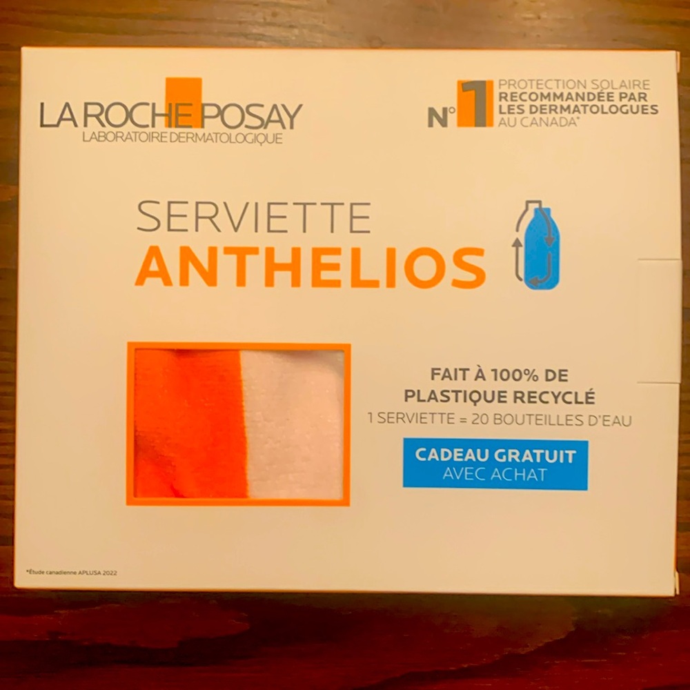 La Roche Posay Anthelios Towel